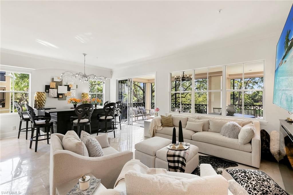 2642 Bolero Dr, Unit 5-2, Naples, FL 34109 Photo