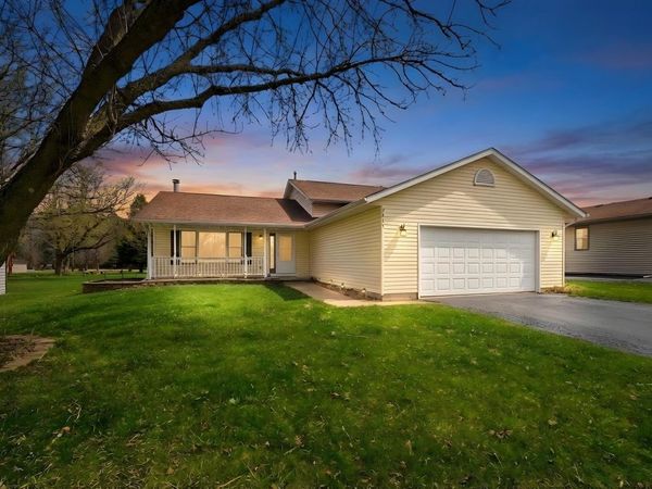 Poplar Grove, IL 61065