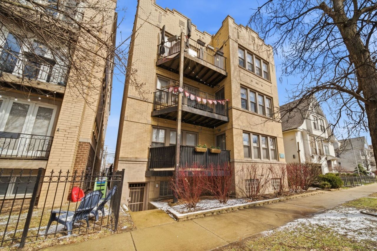 2140 W Addison Street, Unit 1D, Chicago, IL 60618 Main Photo