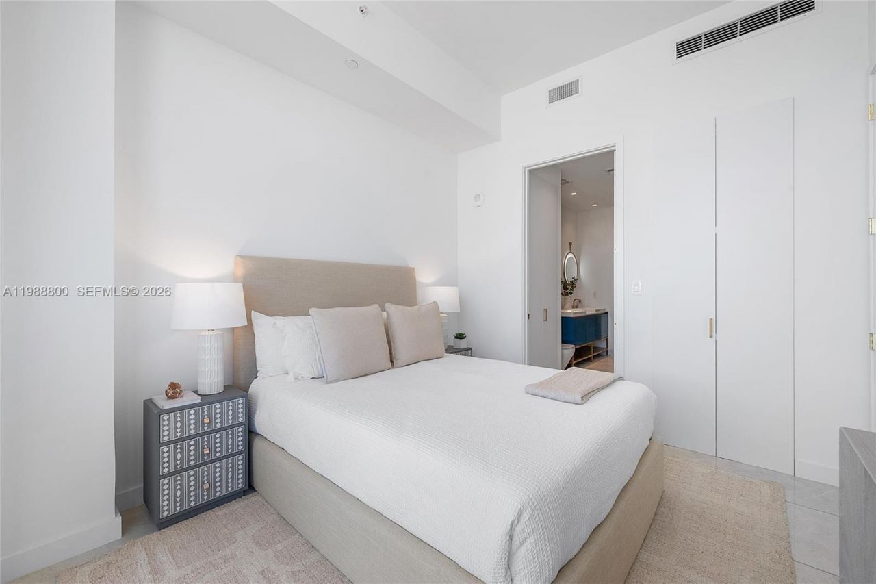 2655 S Bayshore Dr, Unit 1608, Miami, FL 33133 Photo