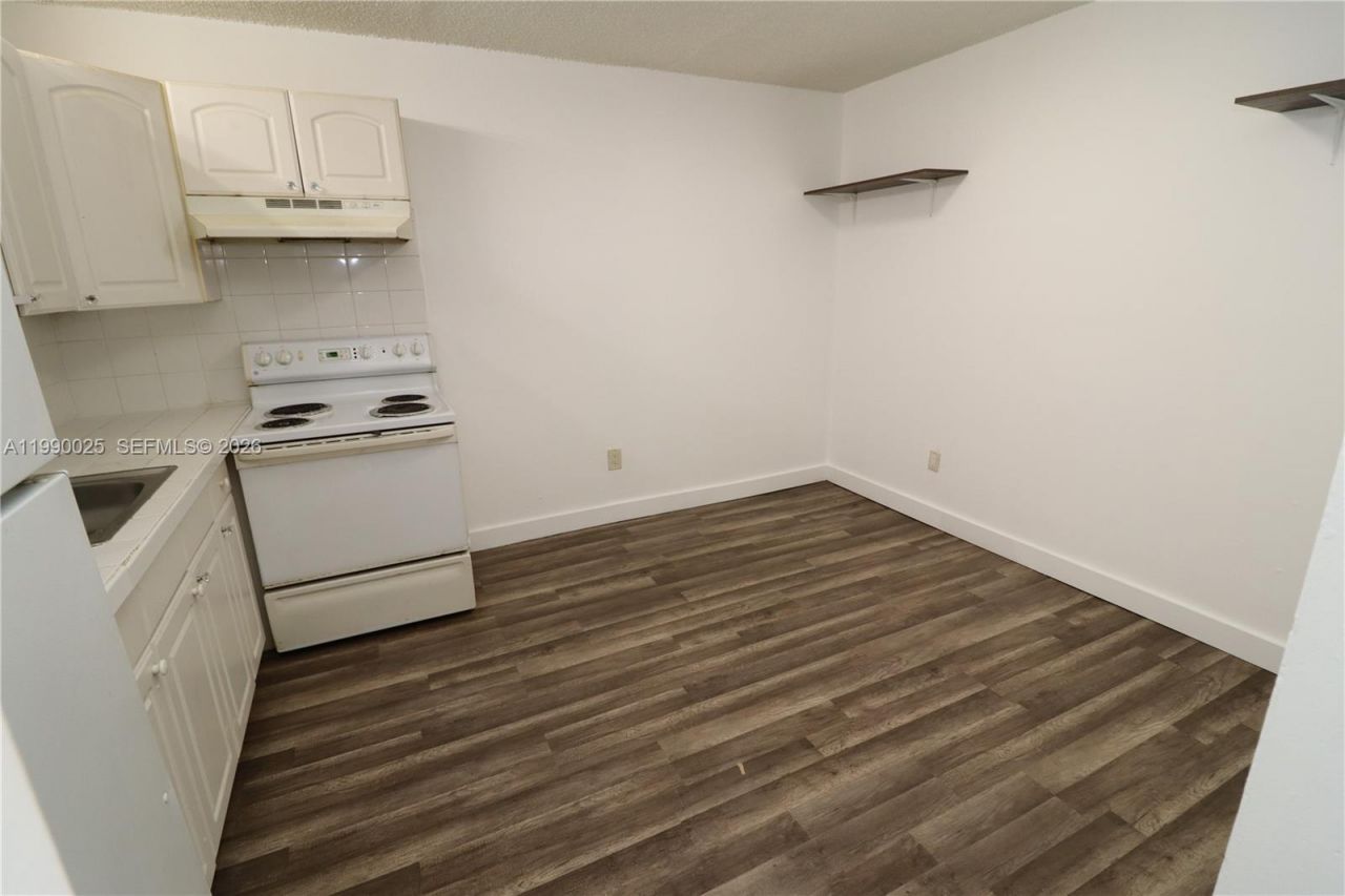 951 SW 7th St , Unit 2, Miami, FL 33130 Photo