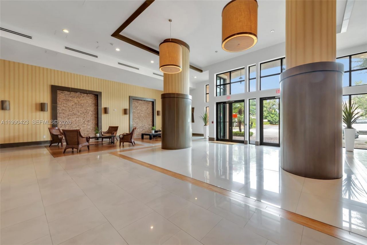 4242 NW 2nd St , Unit 807, Miami, FL 33126 Photo