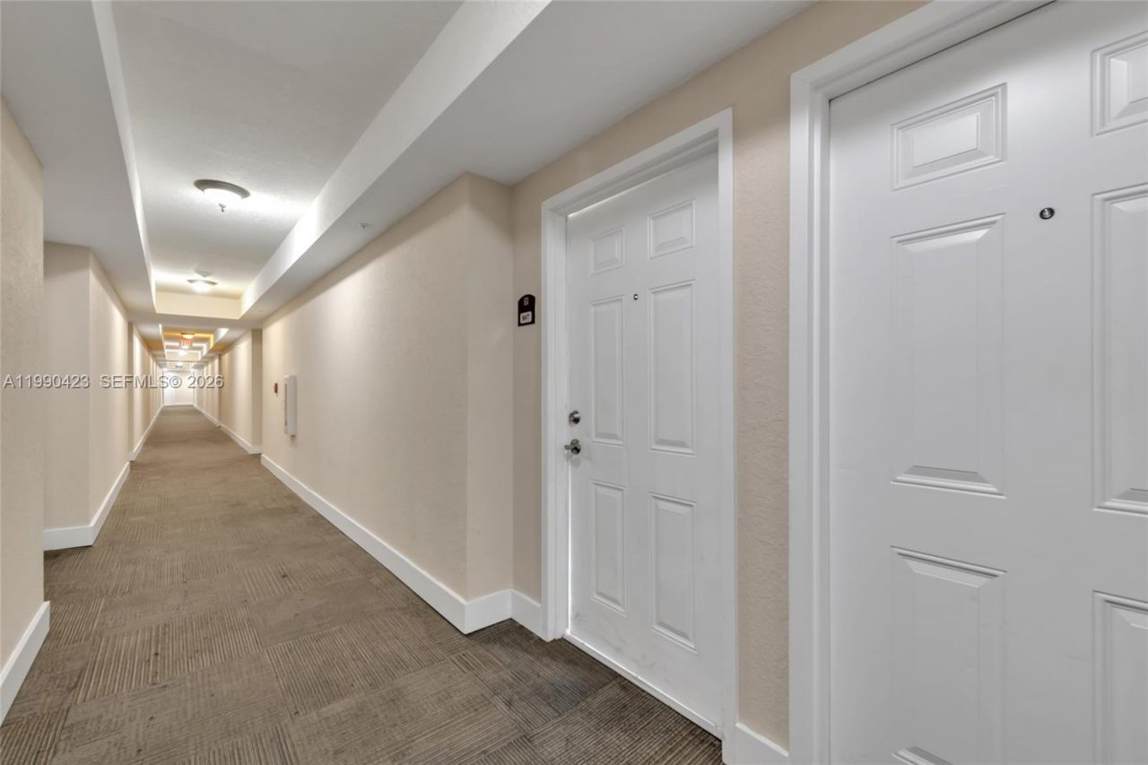 4242 NW 2nd St , Unit 807, Miami, FL 33126 Photo