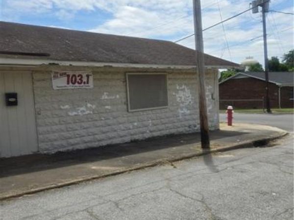 127 College Street, Thomasville, NC 27360
