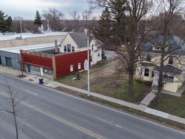 1904 Division Avenue S, Grand Rapids, MI 49507