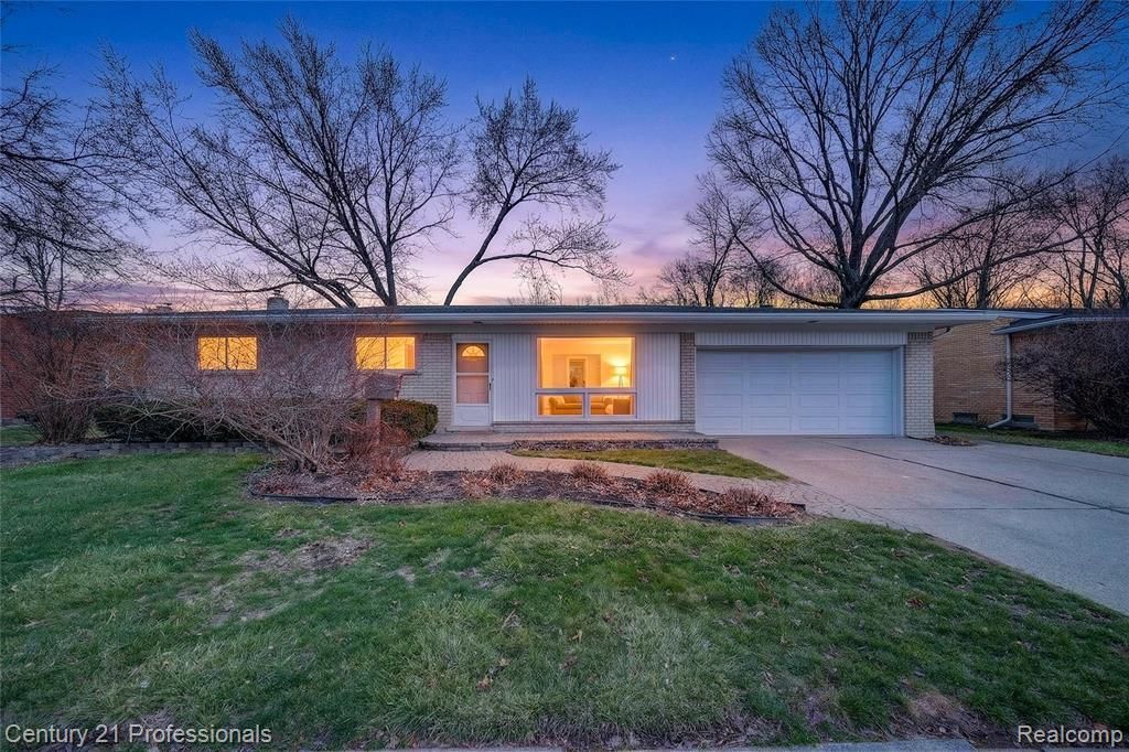 36040 Ladywood Street, Livonia, MI 48154 Main Photo