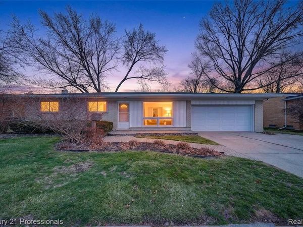 36040 Ladywood Street, Livonia, MI 48154