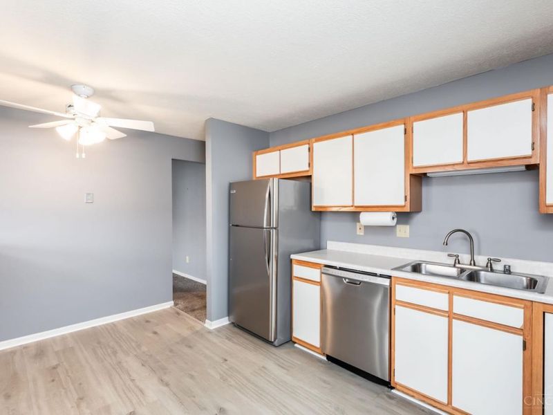 8790 Carrousel Park Circle, Unit 141, Colerain Township, OH 45251 Photo 9