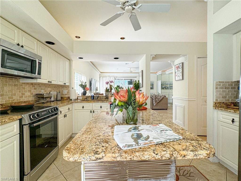 152 Napa Ridge Way, Naples, FL 34119 Photo