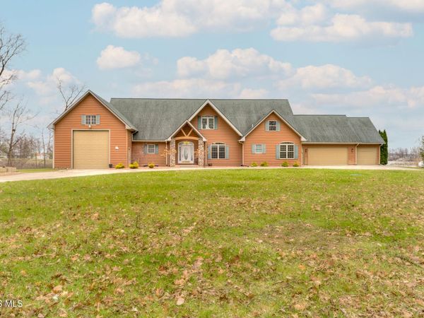 555 Molala Cove, Montpelier, OH 43543