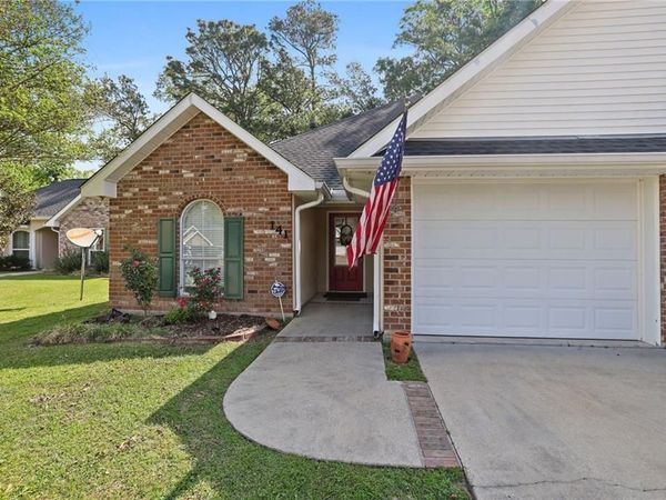 141 SOUTHGATE Drive, Ponchatoula, LA 70454