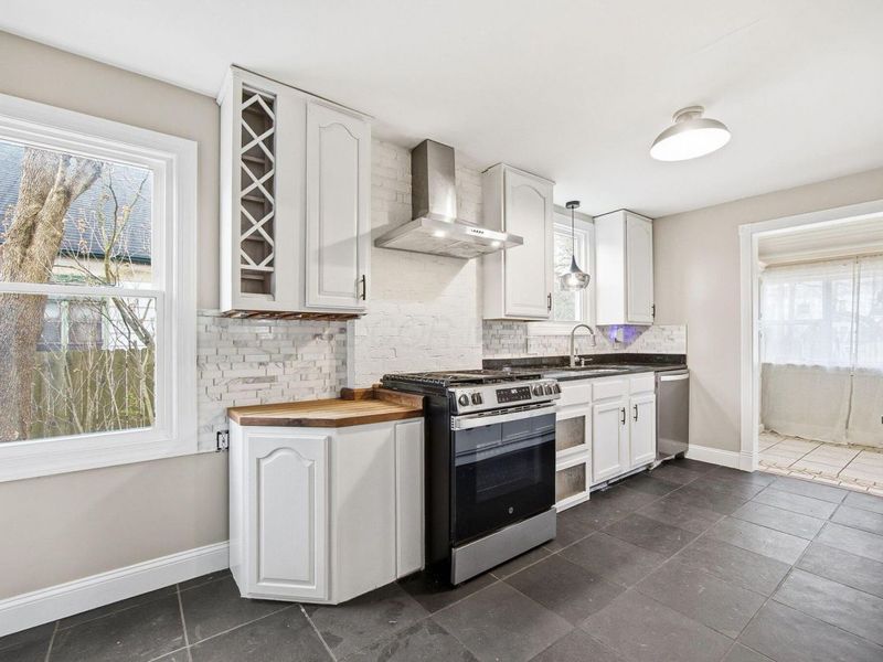 629 Eastmoor Boulevard, Columbus, OH 43209 Photo 7