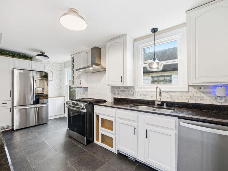 629 Eastmoor Boulevard, Columbus, OH 43209 Photo 8