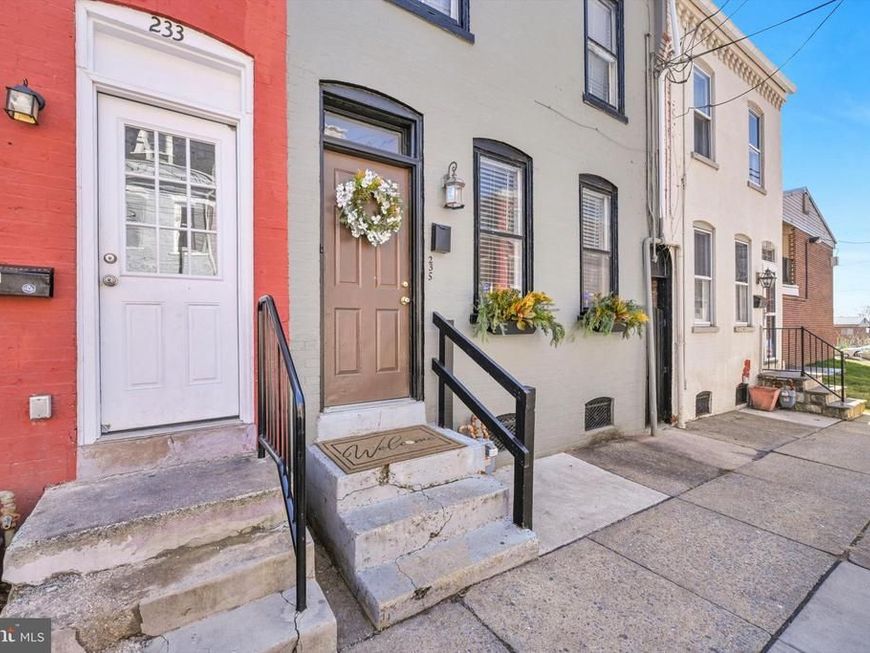 235 Howard Avenue, Lancaster, PA 17602 Main Photo