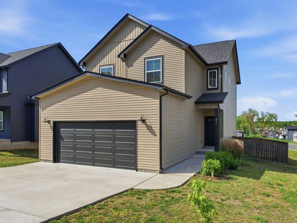 801 Marksman Ct, Clarksville, TN 37042