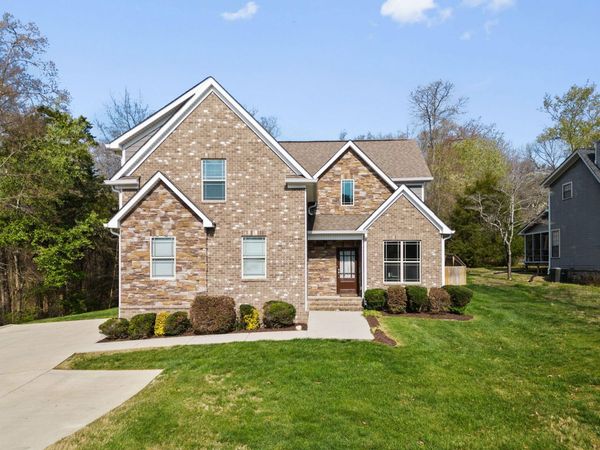 8229 Pierpoint Drive, Harrison, TN 37341
