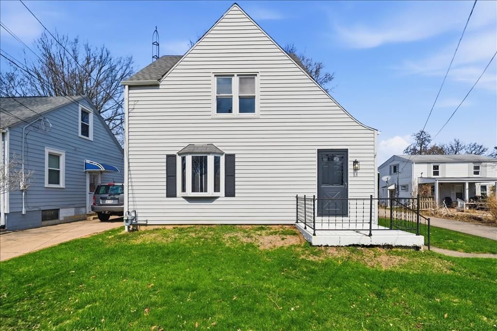 34 W Raleigh Avenue, Mansfield, OH 44907 Main Photo