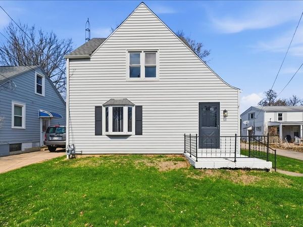 34 W Raleigh Avenue, Mansfield, OH 44907