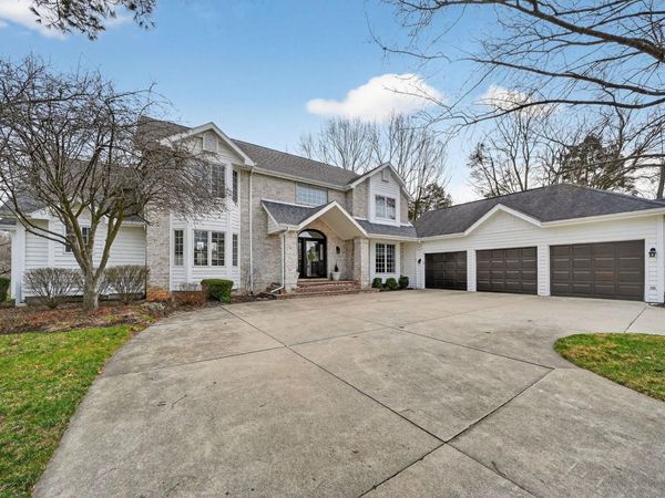 3484 Fox Chase Drive, Bristol, IN 46507