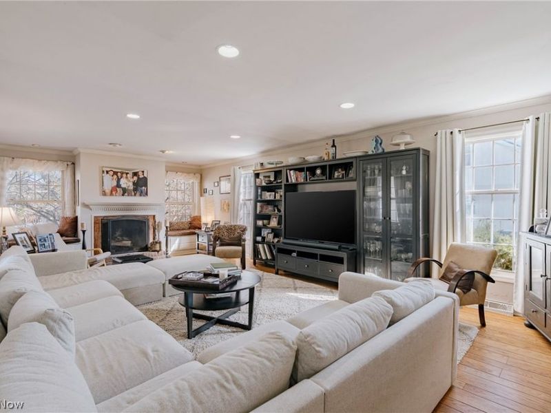 26301 Annesley Road, Beachwood, OH 44122 Photo 4