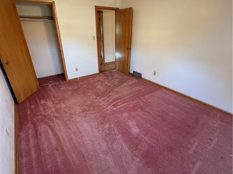 8615 Chesterton Drive, Poland, OH 44514 Photo 13