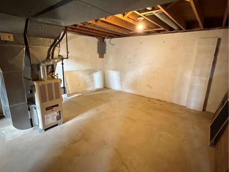 8615 Chesterton Drive, Poland, OH 44514 Photo 18