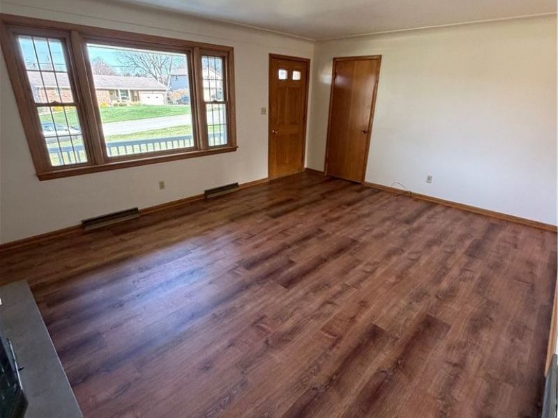 8615 Chesterton Drive, Poland, OH 44514 Photo 3