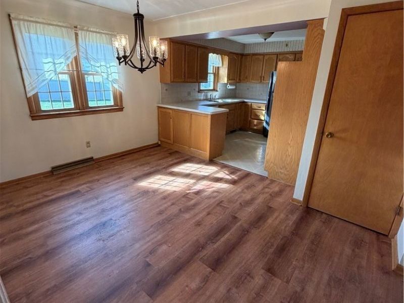 8615 Chesterton Drive, Poland, OH 44514 Photo 4