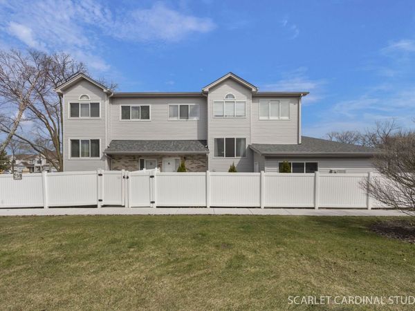 291 Park Ridge Lane , Unit A, Aurora, IL 60504