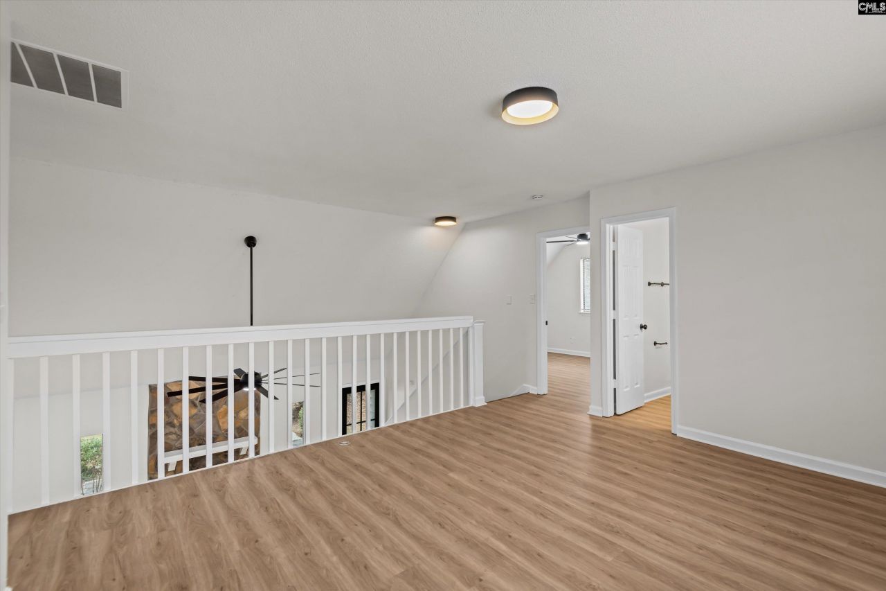 1 Pioneers Point Court  Photo 17