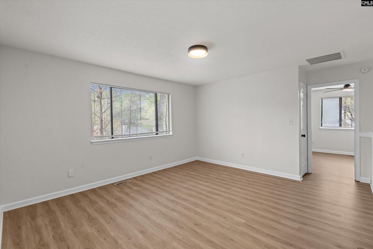 1 Pioneers Point Court  Photo 18