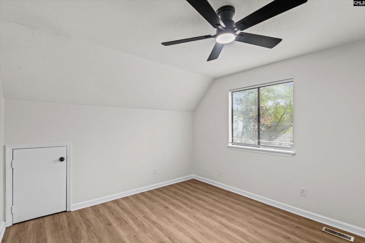 1 Pioneers Point Court  Photo 19