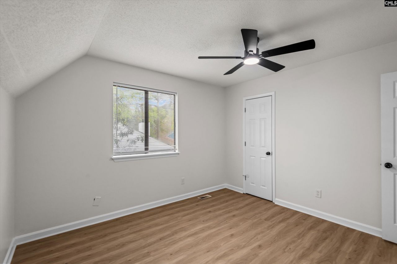 1 Pioneers Point Court  Photo 20