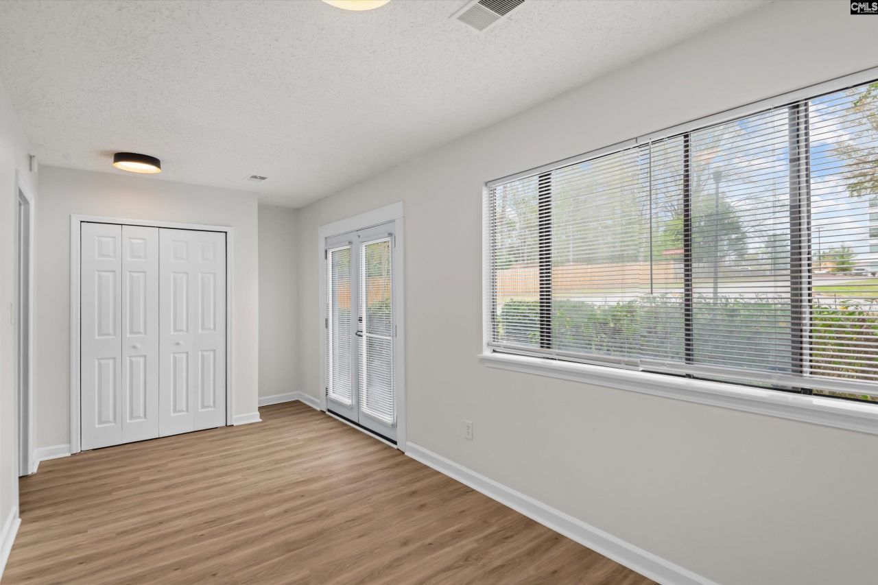 1 Pioneers Point Court  Photo 27