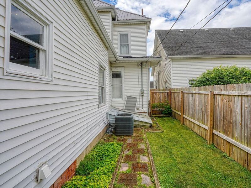 12 W South Street , Jackson, OH 45640 Photo 21