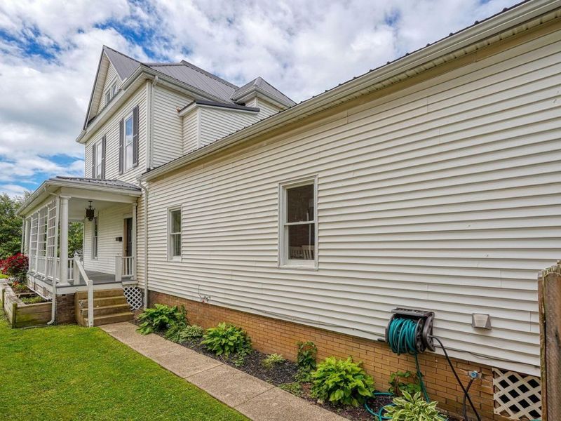 12 W South Street , Jackson, OH 45640 Photo 24