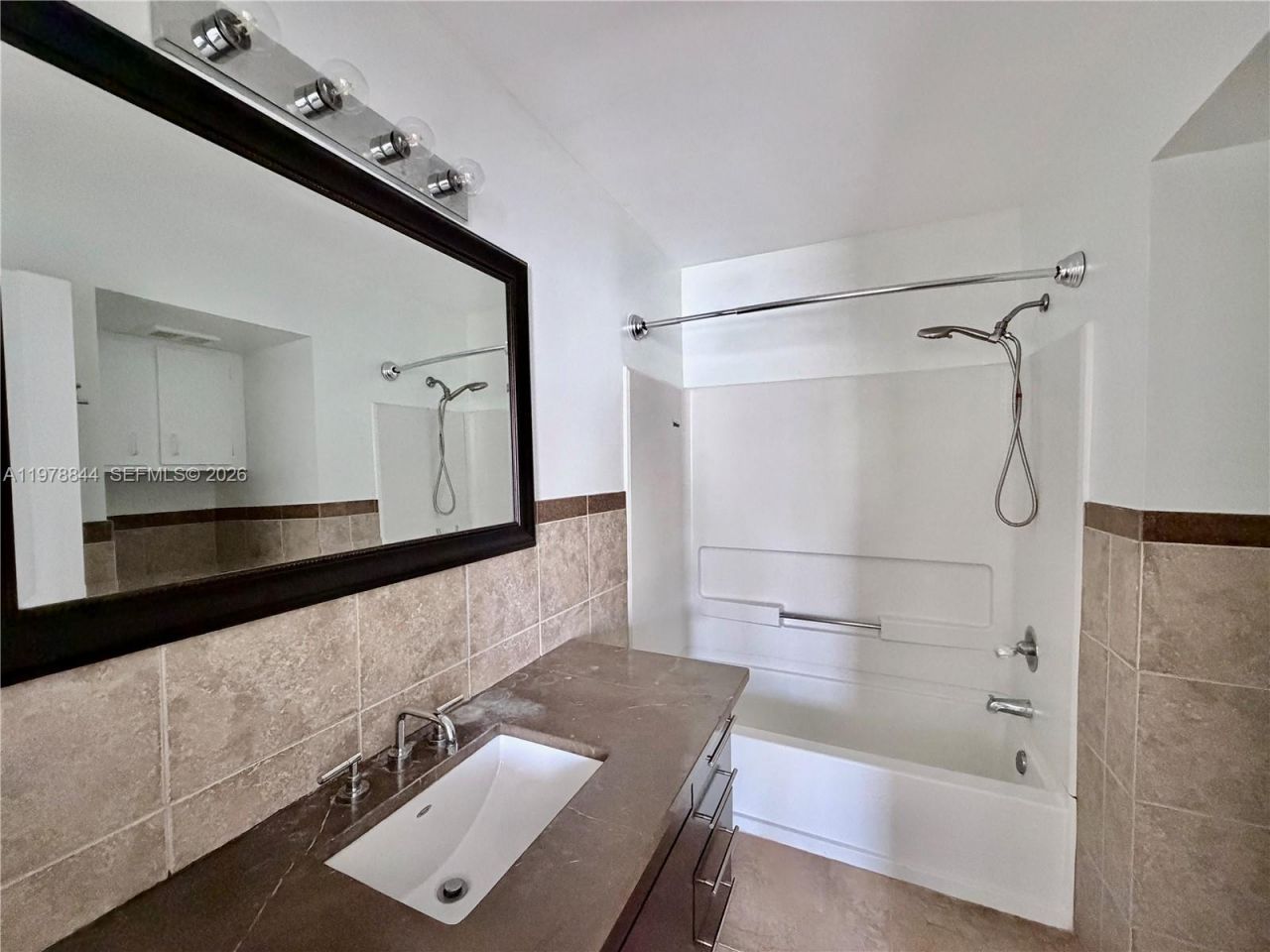 815 W Boynton Beach Blvd , Unit 11-202, Boynton Beach, FL 33426 Photo