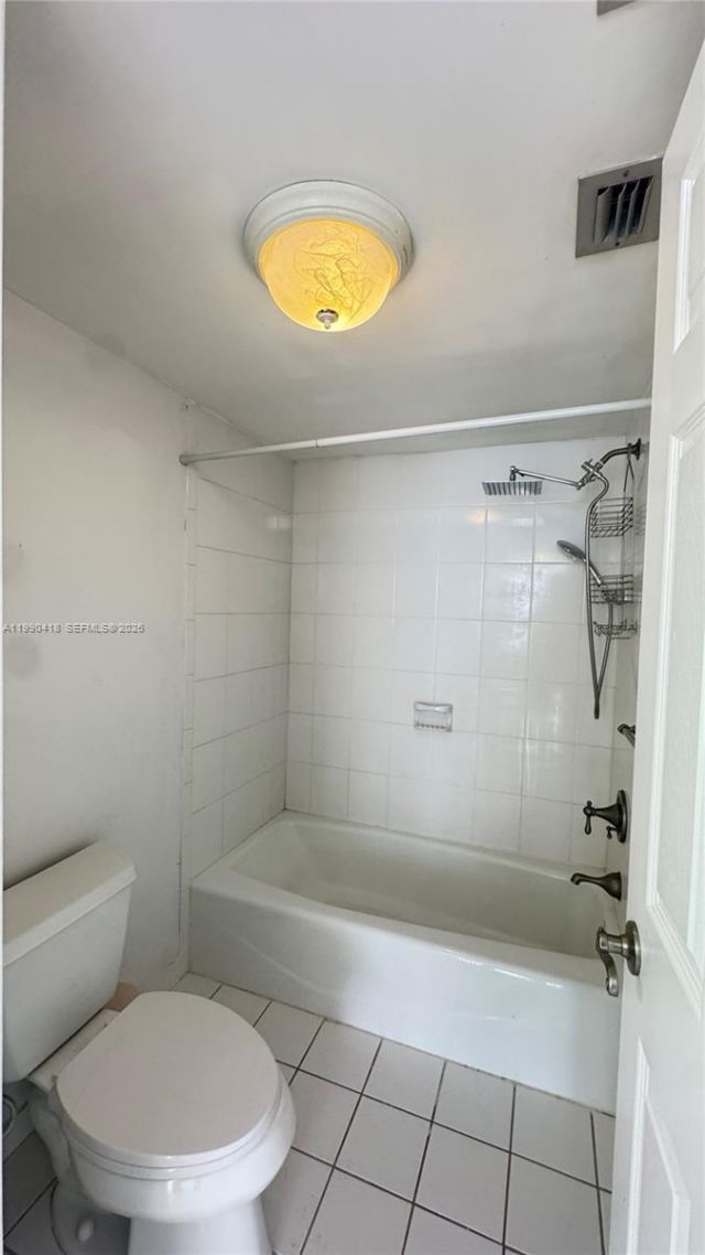 18061 Biscayne Blvd , Unit 1203, Aventura, FL 33160 Photo