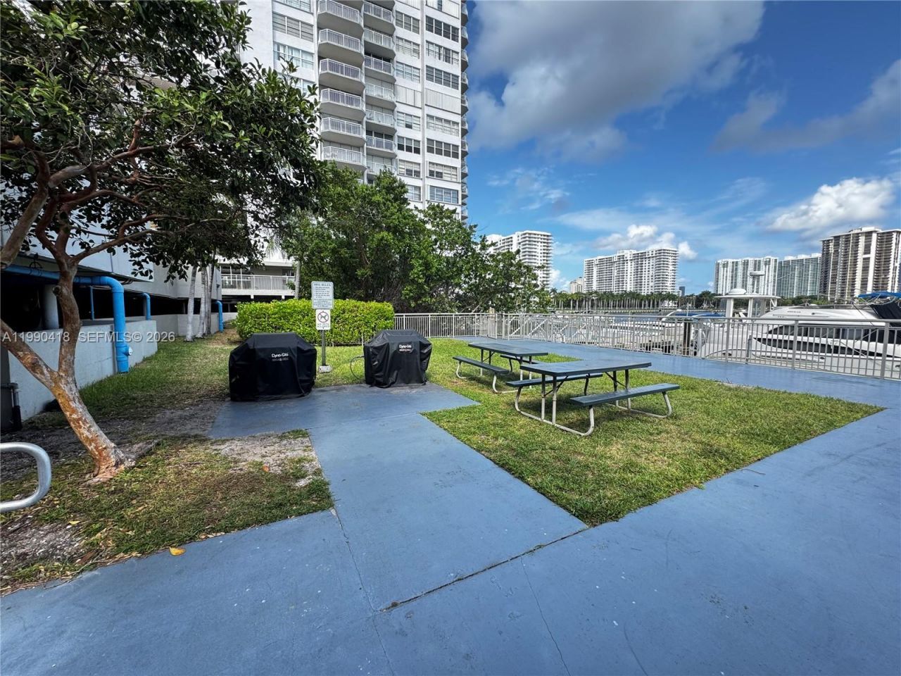 18061 Biscayne Blvd , Unit 1203, Aventura, FL 33160 Photo