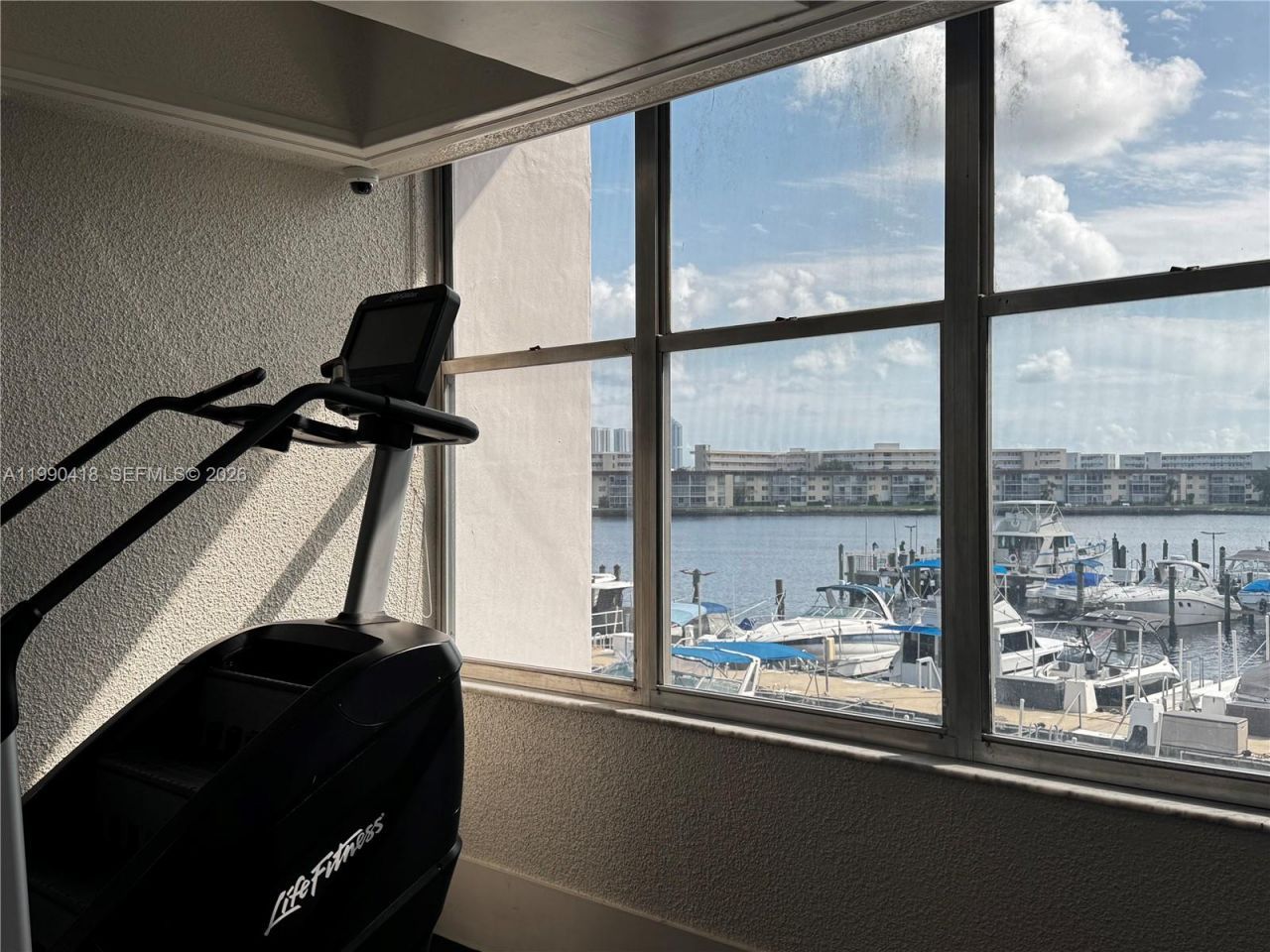 18061 Biscayne Blvd , Unit 1203, Aventura, FL 33160 Photo