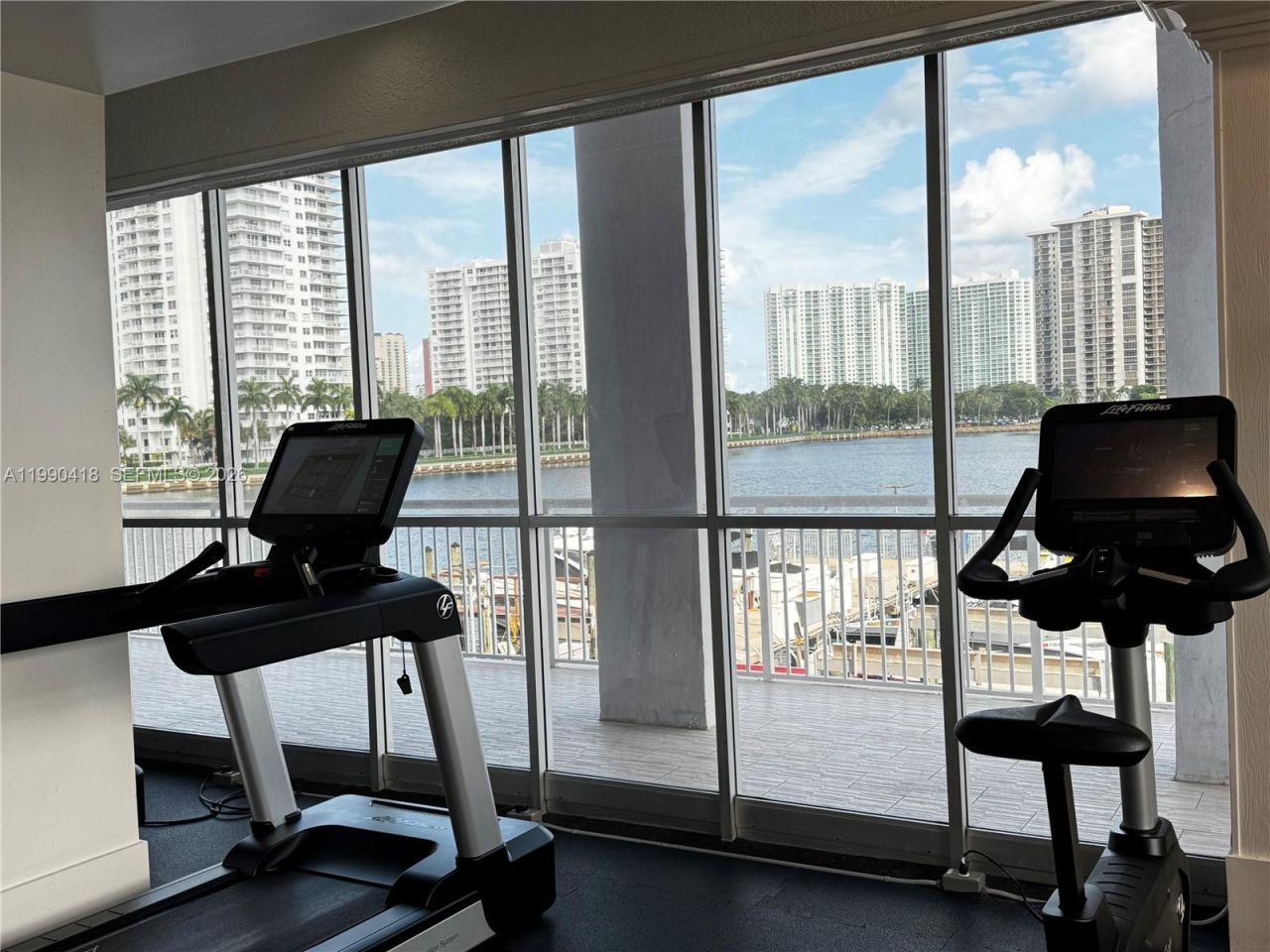 18061 Biscayne Blvd , Unit 1203, Aventura, FL 33160 Photo