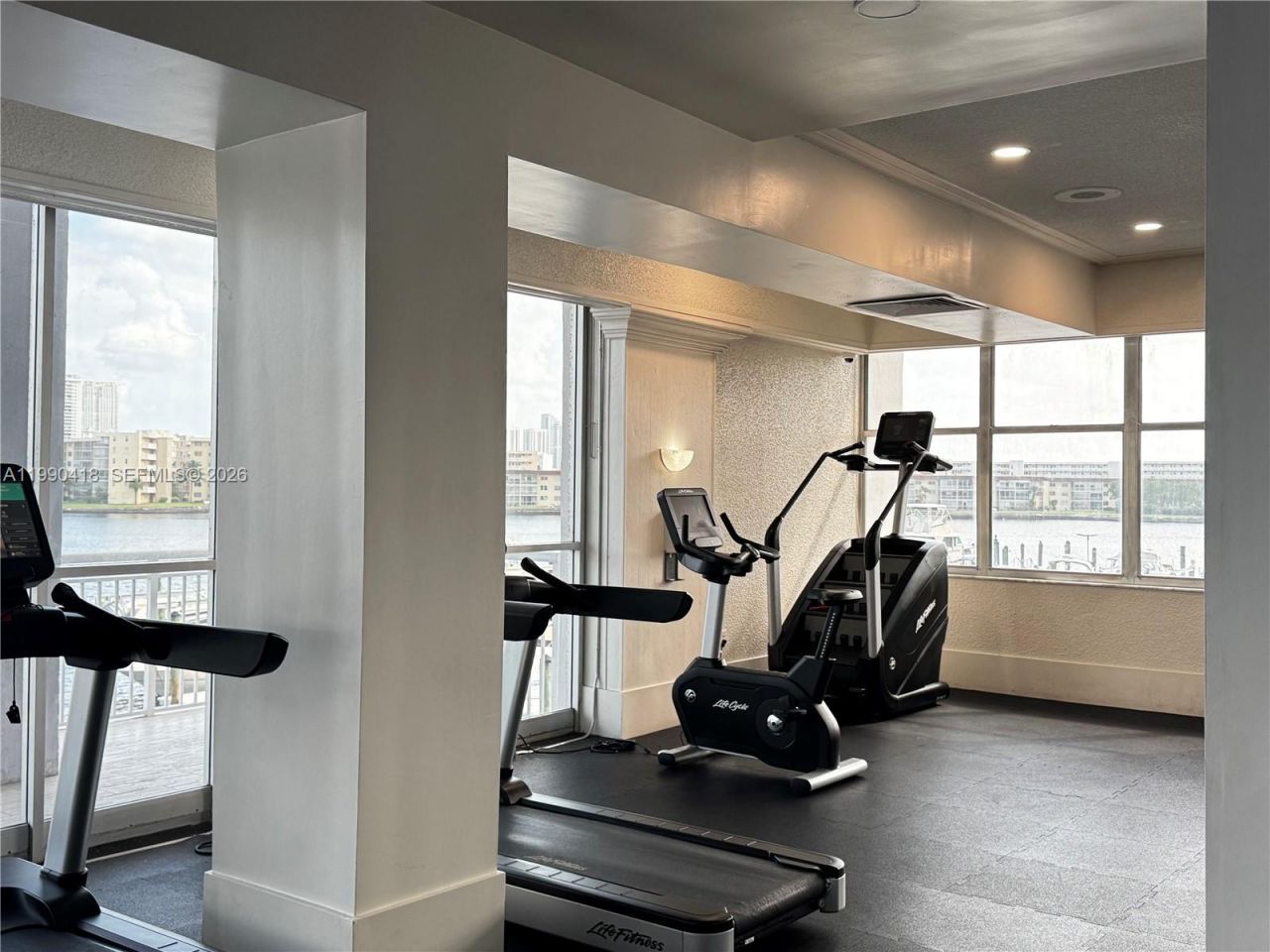 18061 Biscayne Blvd , Unit 1203, Aventura, FL 33160 Photo