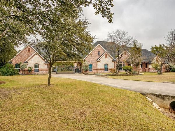 4549 Rancho Blanca Court, Fort Worth, TX 76108