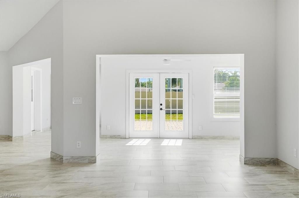 10225 Boca Cir, Naples, FL 34109 Photo