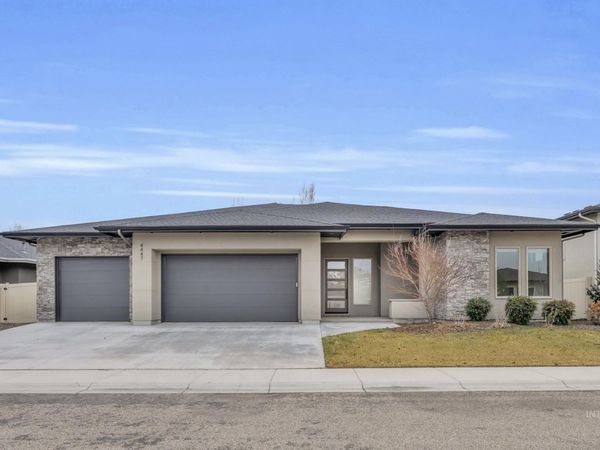 4447 E Copper Point Dr., Meridian, ID 83642