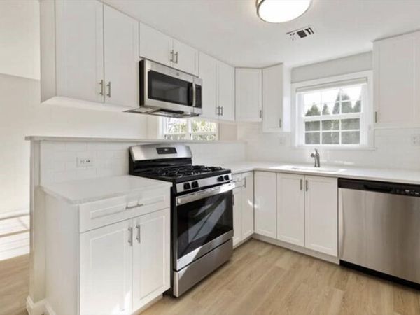 200 Bedford, Unit 10A, Woburn, MA 01801