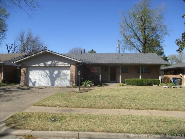 8227 E 38th Street , Tulsa, OK 74145