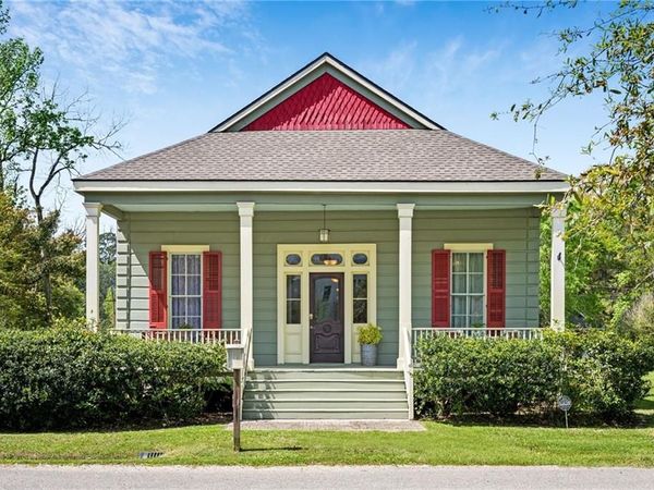 71667 LEVESON Street, Abita Springs, LA 70420