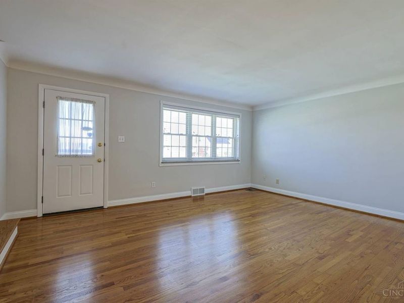 881 Sabino Court, Cincinnati, OH 45321 Photo 10