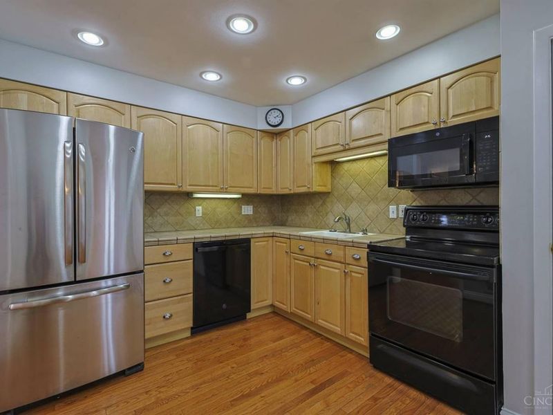 881 Sabino Court, Cincinnati, OH 45321 Photo 20